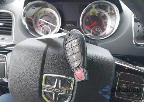 2017 Dodge Grand Caravan Sxt из США, поврежденный, VIN 2C4RDGCG7HR596397